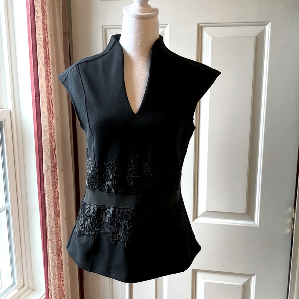 7th Avenue Design Studio Sleeveless Black Top
